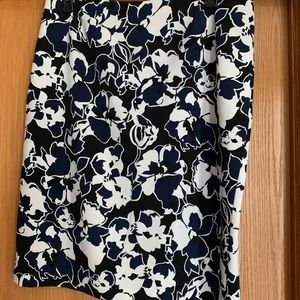 Evan-Picone Lined pencil skirt